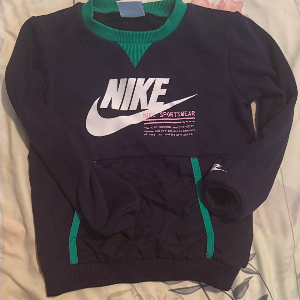 Nike Dark Blue and Green Pullover